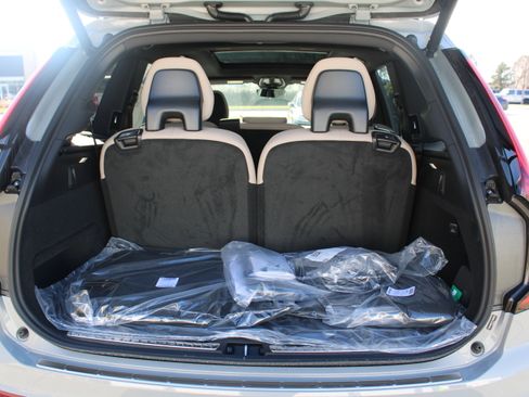 New 2026 Volvo XC90 T8 Plus w/ Protection Package Premier image 50