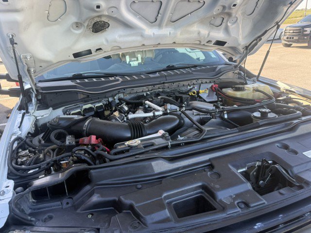 Used 2019 Ford F550 4x4 Regular Cab Super Duty image 24