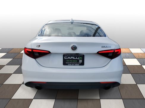 Used 2022 Alfa Romeo Giulia Sprint image 5