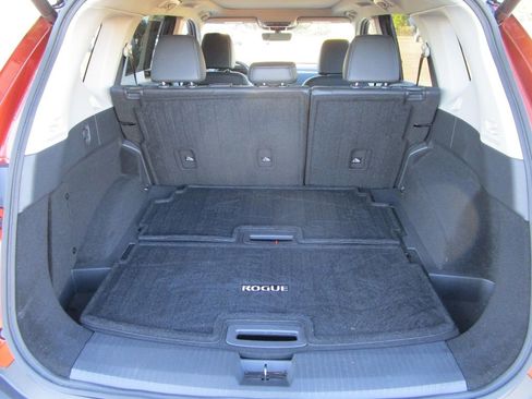 Used 2023 Nissan Rogue SL w/ SL Premium Package FWD image 14