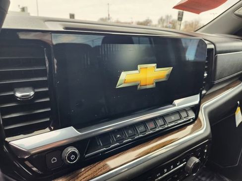 Used 2023 Chevrolet Silverado 1500 LT w/ Protection Package image 15