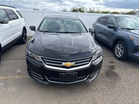 Used 2019 Chevrolet Impala LT FWD image 22