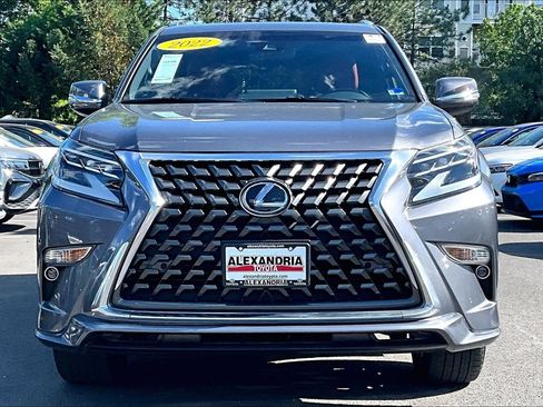 Used 2022 Lexus GX 460 Premium w/ Accessory Package AWD/4WD image 3