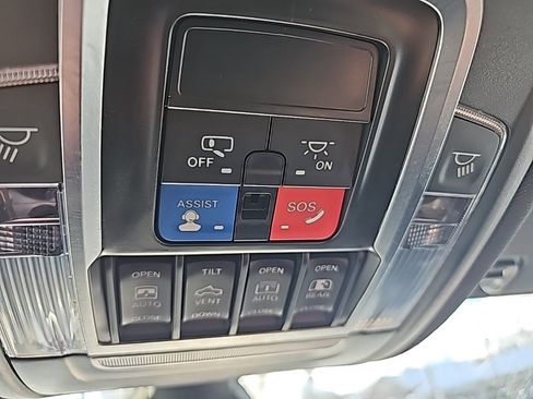 Certified 2022 RAM 1500 Big Horn image 33