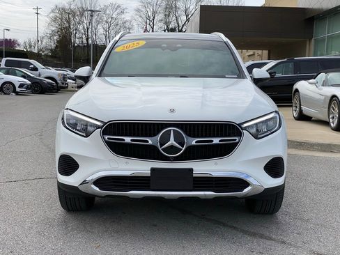 Used 2025 Mercedes-Benz GLC 350e GLC 350e image 2