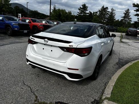 New 2025 Nissan Sentra SR w/ Midnight Edition image 5