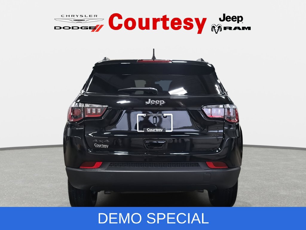 New 2026 Jeep Compass Latitude AWD/4WD image 4