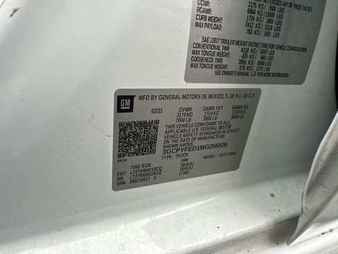 Used 2021 Chevrolet Silverado 1500 LT Trail Boss w/ Convenience Package II image 31