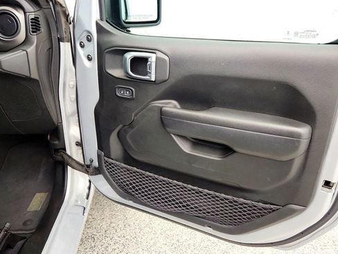 Used 2023 Jeep Gladiator Sport AWD/4WD image 25