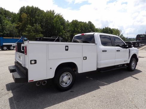 Used 2024 Ford F250 XL AWD/4WD image 8