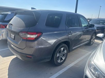 Used 2025 Honda Pilot EX-L