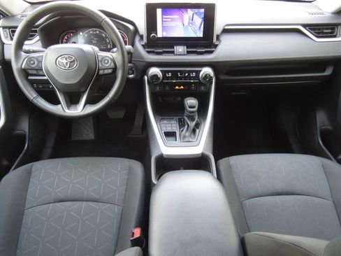 Used 2024 Toyota RAV4 XLE w/ Convenience Package image 31