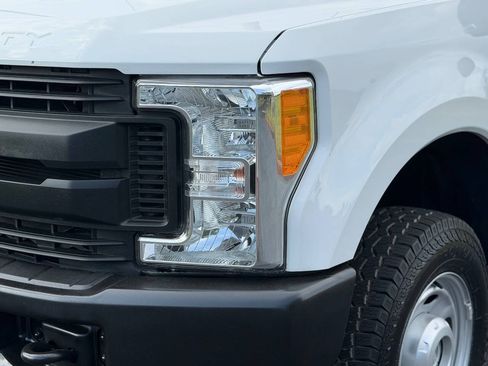 Used 2017 Ford F250 XL w/ Power Equipment Group AWD/4WD image 37
