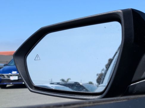 New 2025 Hyundai Elantra Limited image 15