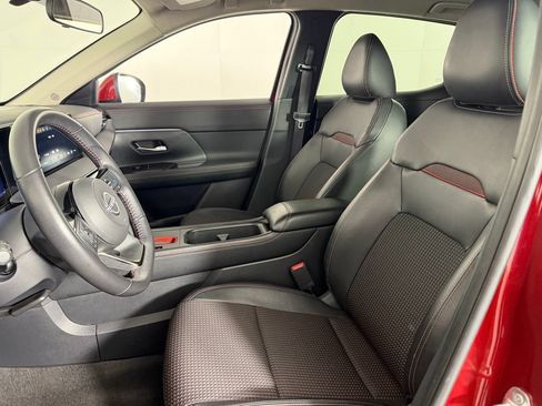 Used 2025 Nissan Kicks SR FWD image 20