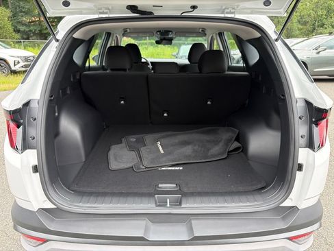Certified 2025 Hyundai Tucson SE AWD/4WD image 13