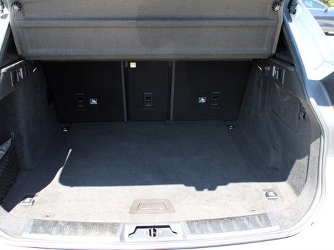 Used 2020 Jaguar F-PACE S image 35