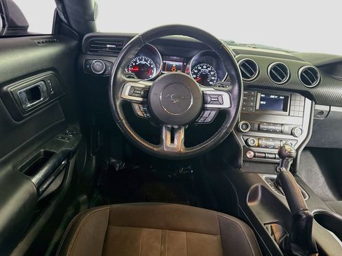 Used 2020 Ford Mustang Coupe RWD image 17
