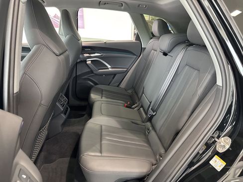 Used 2025 Audi Q5 Premium Plus w/ Premium Plus AWD/4WD image 38