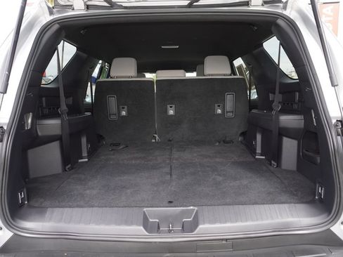 Certified 2025 Toyota 4Runner SR5 AWD/4WD image 8