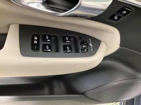 New 2026 Volvo XC90 B5 Core image 19