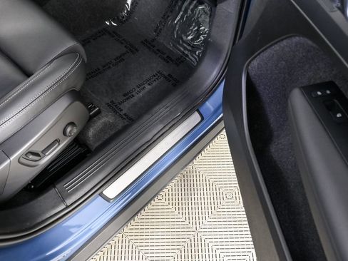 Certified 2025 Volvo XC40 B5 Plus image 26