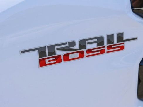 New 2026 Chevrolet Colorado Trail Boss AWD/4WD image 6