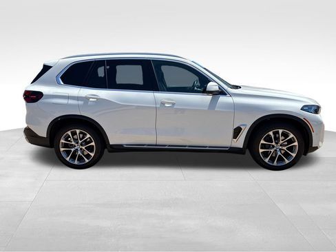 Used 2026 BMW X5 xDrive40i AWD/4WD image 7