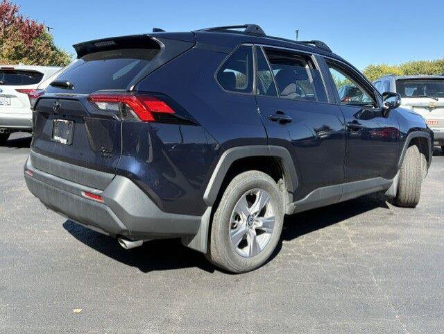 Used 2025 Toyota RAV4 XLE w/ Convenience Package AWD/4WD image 12