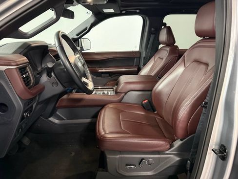 Used 2023 Ford Expedition Max Limited AWD/4WD image 9