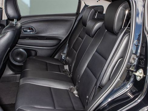 Used 2017 Honda HR-V EX-L image 16