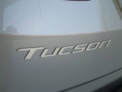 Used 2025 Hyundai Tucson SE FWD image 8