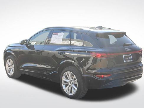 Certified 2025 Audi Q6 e-tron Premium w/ Convenience Package image 8