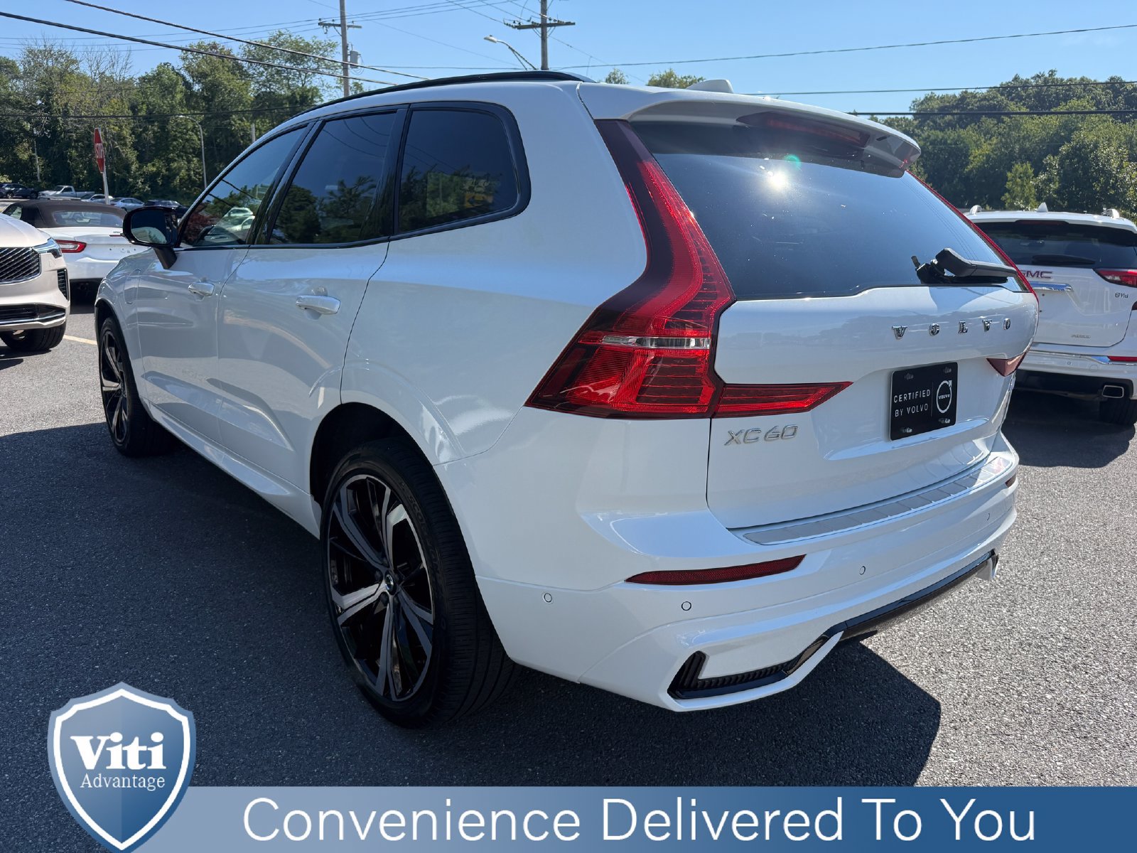 Used 2024 Volvo XC60 T8 Ultimate AWD/4WD image 6
