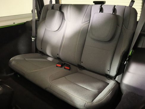 Used 2025 Jeep Wrangler Sport image 11