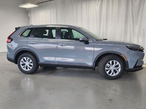 Used 2025 Honda CR-V LX image 16