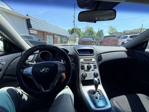 Used 2010 Hyundai Genesis 2.0T RWD image 38