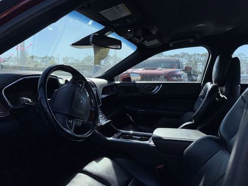 Used 2018 Lincoln Continental Reserve w/ Continental Climate Package image 6