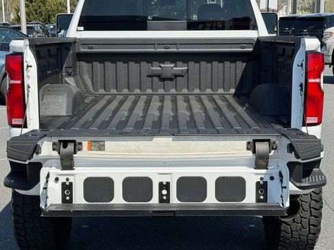 New 2026 Chevrolet Silverado 2500 LTZ w/ LTZ Plus Package AWD/4WD image 28