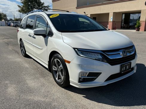 Used 2018 Honda Odyssey Touring image 5