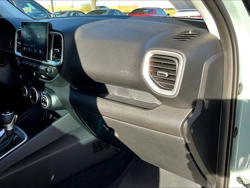 New 2026 Hyundai Venue SEL image 10