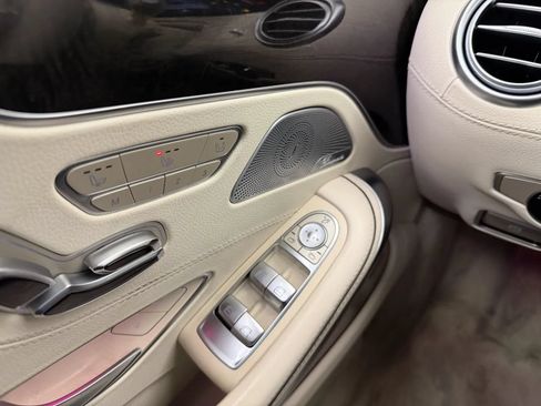 Used 2019 Mercedes-Benz S 560 4MATIC Coupe image 17