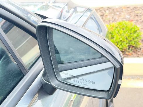 Used 2021 Volkswagen Tiguan SE R-Line FWD image 16