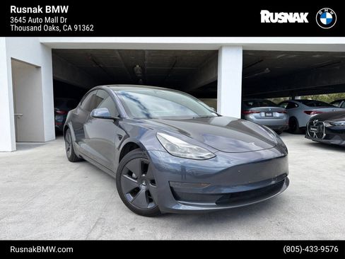 Used 2023 Tesla Model 3 Standard Range RWD image 1