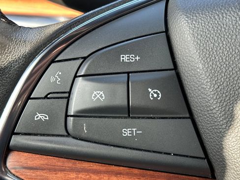 Used 2022 Cadillac XT5 Premium Luxury image 31