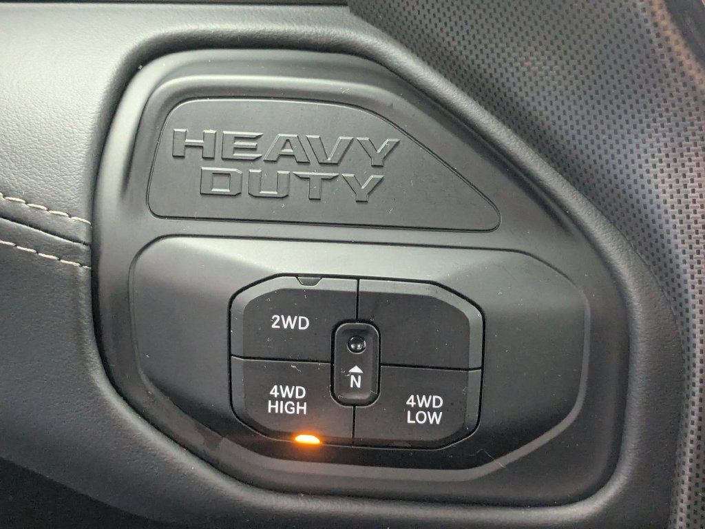 Used 2026 RAM 2500 Limited AWD/4WD image 20
