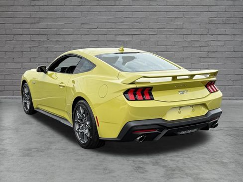 Used 2025 Ford Mustang GT Premium w/ GT Performance Package RWD image 7