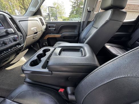 Used 2018 Chevrolet Silverado 2500 LTZ w/ Duramax Plus Package AWD/4WD image 18