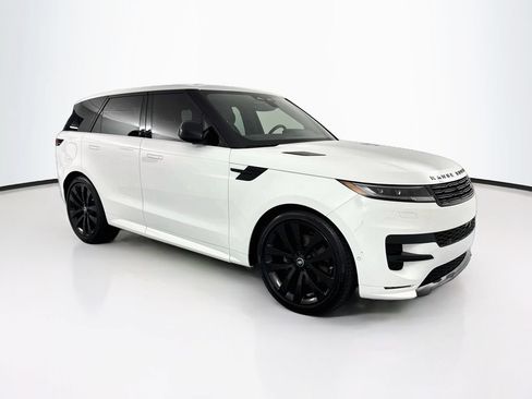 Used 2025 Land Rover Range Rover Sport Dynamic SE AWD/4WD image 3