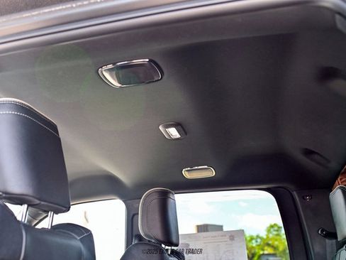 Used 2024 RAM 5500 4x4 Crew Cab image 37